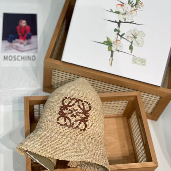 Loewe Anagram Bucket Hat - Picture 7 of 9